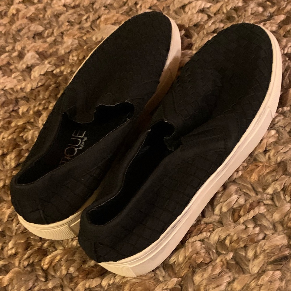 Women’s shoes